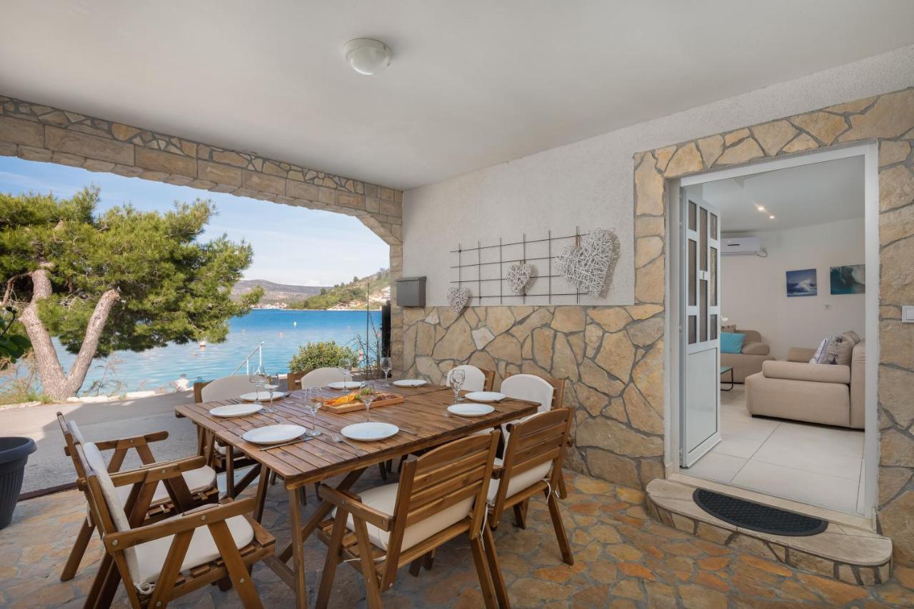 Estella Villa Apartments Rogoznica  Eksteriør bilde