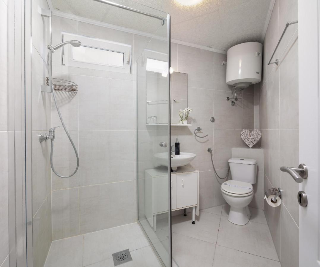 Estella Villa Apartments Rogoznica  Eksteriør bilde