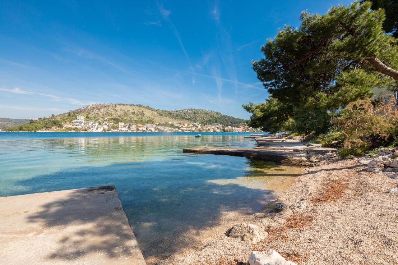 Estella Villa Apartments Rogoznica  Eksteriør bilde