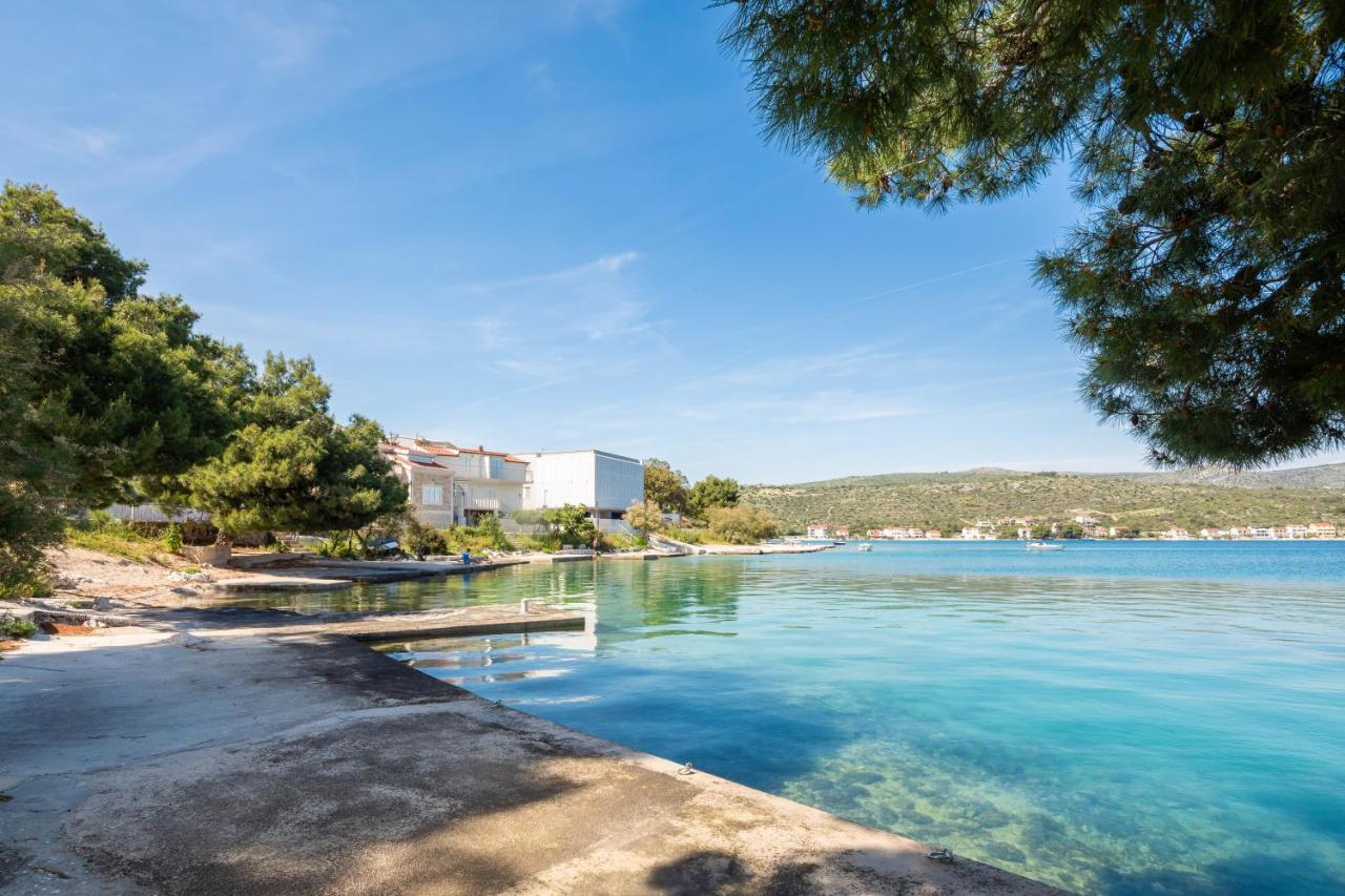 Estella Villa Apartments Rogoznica  Eksteriør bilde
