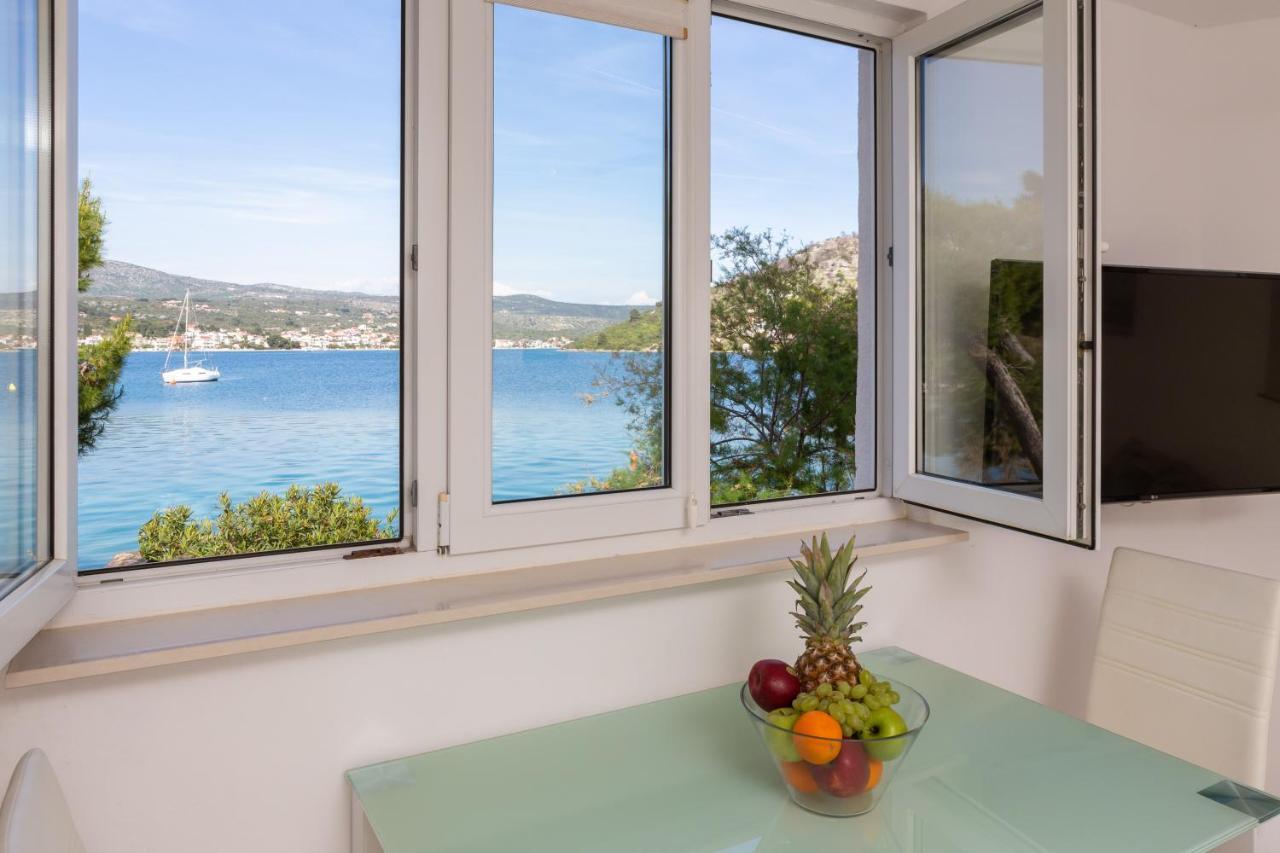Estella Villa Apartments Rogoznica  Eksteriør bilde