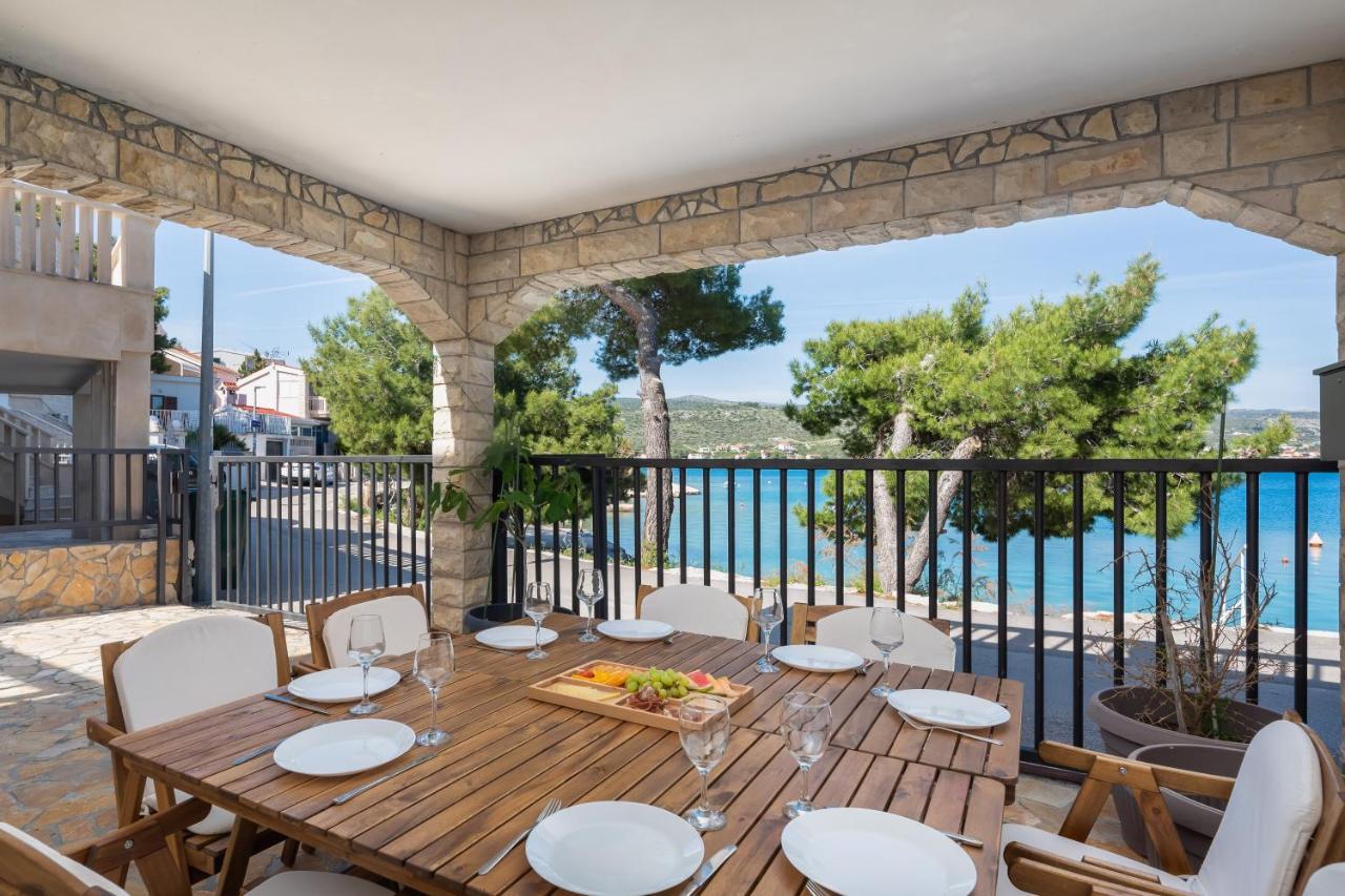 Estella Villa Apartments Rogoznica  Eksteriør bilde