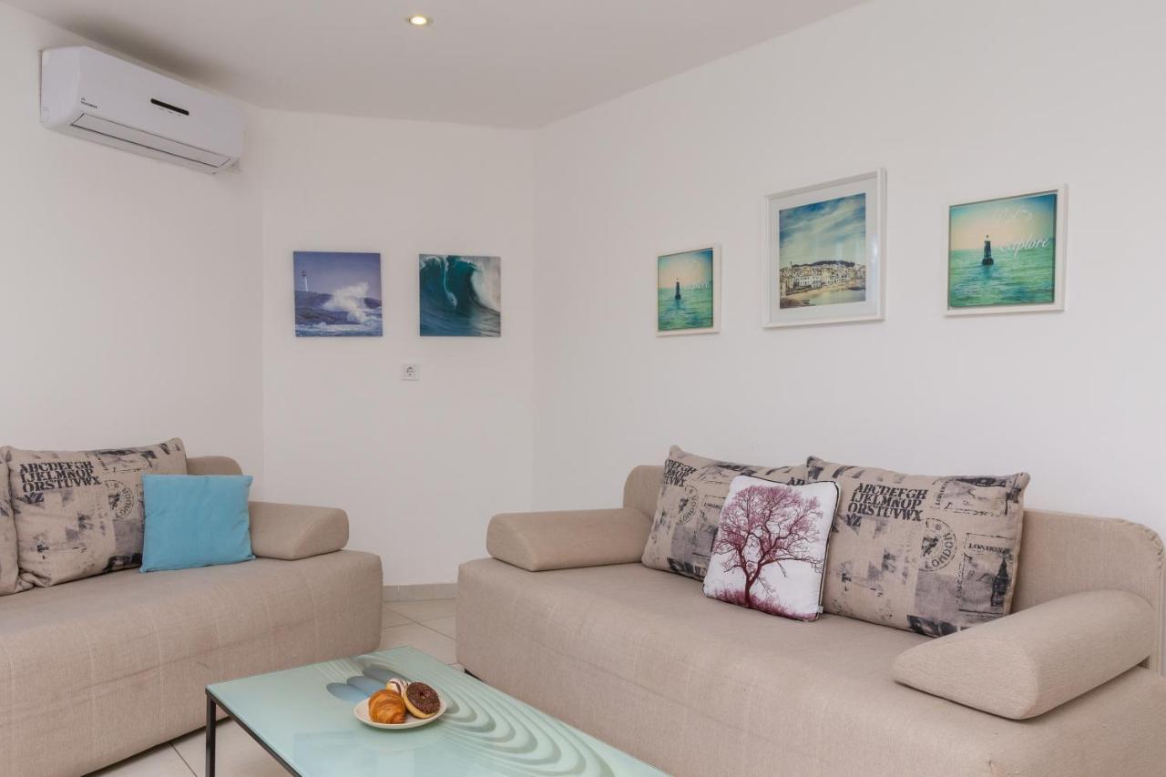 Estella Villa Apartments Rogoznica  Eksteriør bilde