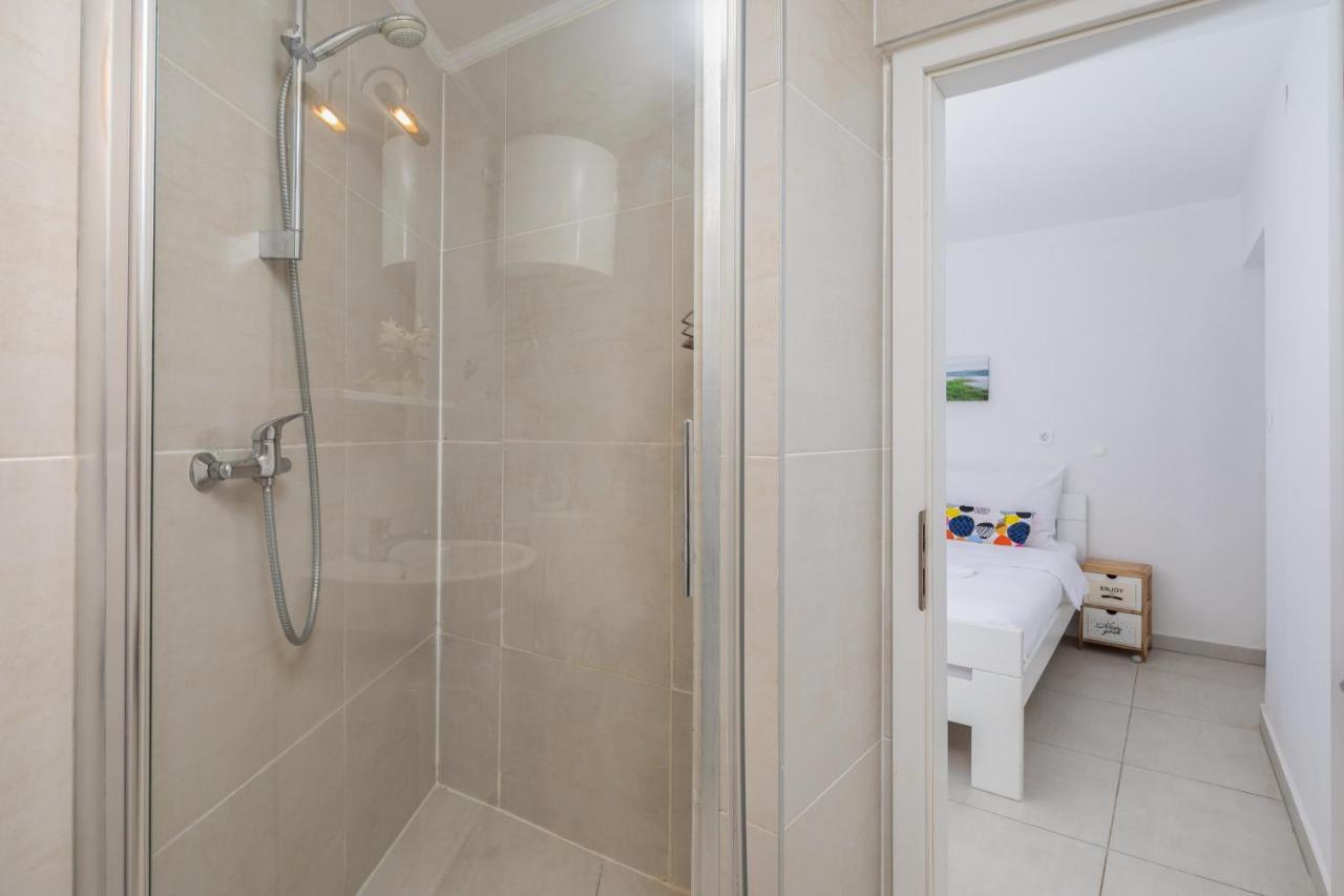 Estella Villa Apartments Rogoznica  Eksteriør bilde